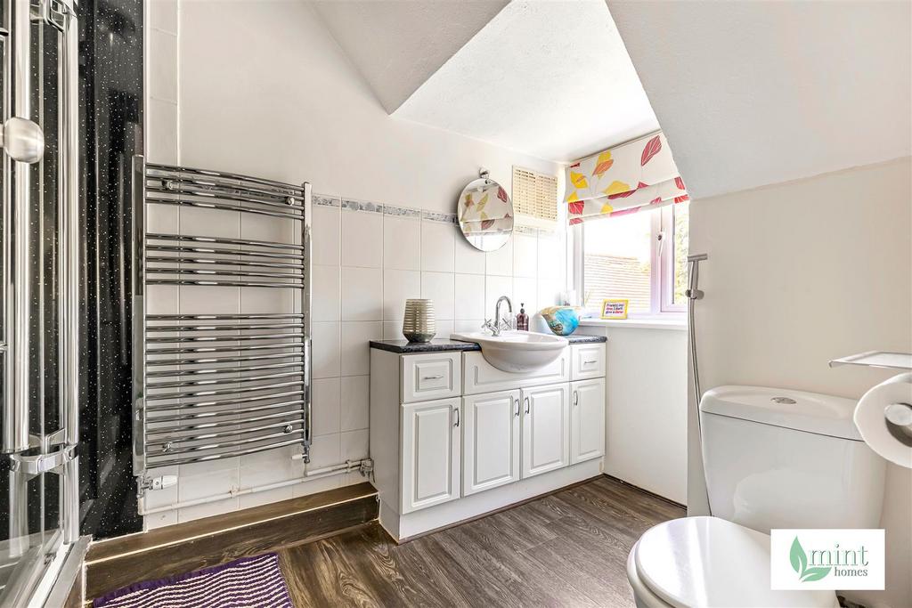 Mint homes-100 rivey lodge-kt14  10 .jpg