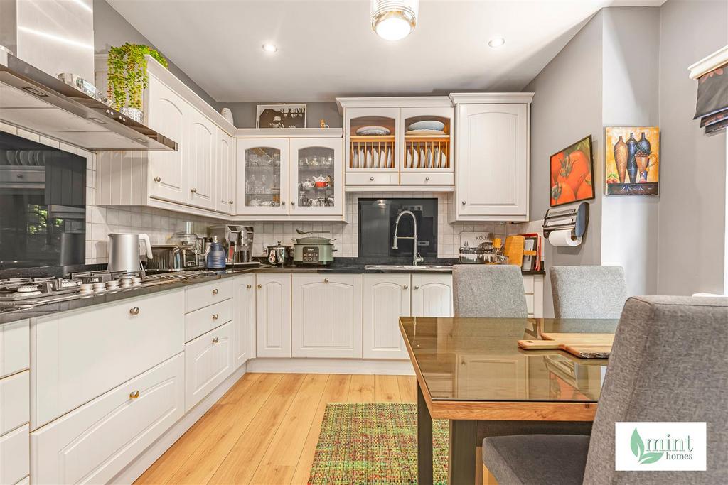 Mint homes-100 rivey lodge-kt14  20 .jpg
