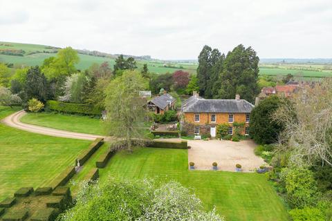 6 bedroom detached house for sale, The Slade, Fenny Compton, Southam, Warwickshire, CV47