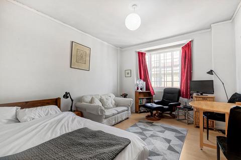 Studio to rent, Woburn Place, London WC1H