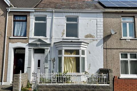 3 bedroom terraced house for sale, Trinity Road, Llanelli SA15