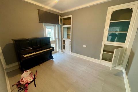 3 bedroom terraced house for sale, Trinity Road, Llanelli SA15