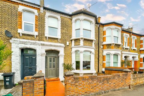 4 bedroom terraced house for sale, Gordon Road, Wanstead