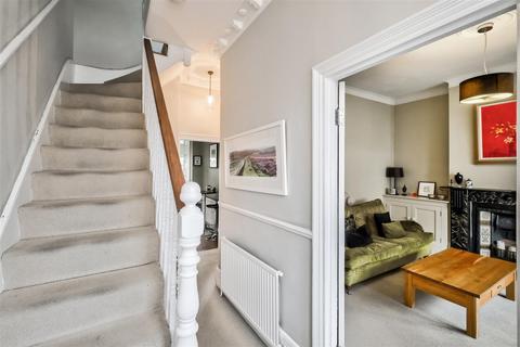 4 bedroom terraced house for sale, Gordon Road, Wanstead