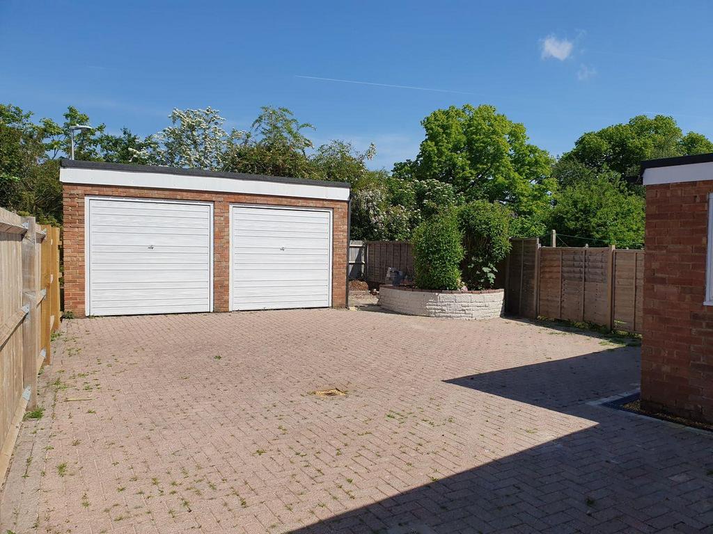 Garages.jpg