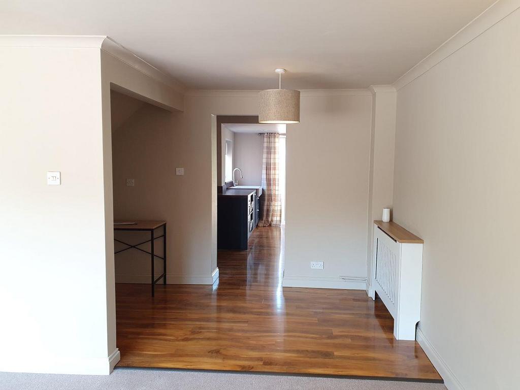 Dining Area.jpg
