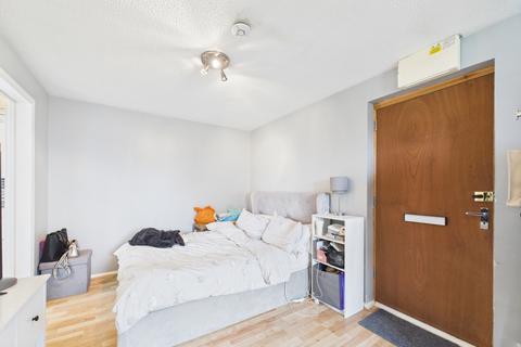 undefined, St Peters Close, Cheltenham, Gloucestershire, GL51