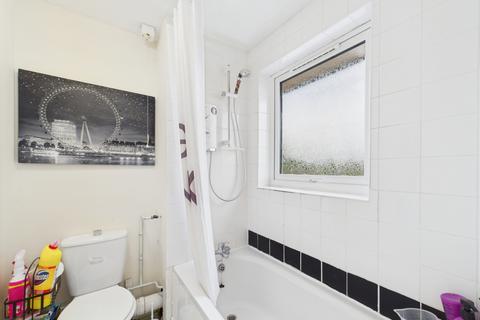 undefined, St Peters Close, Cheltenham, Gloucestershire, GL51