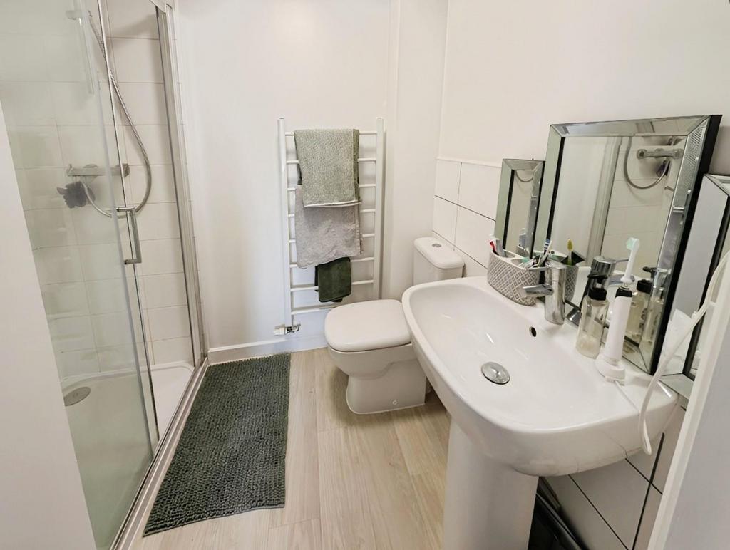 Ensuite.jpg