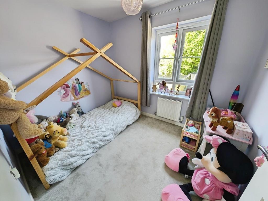 Bed 203.jpg