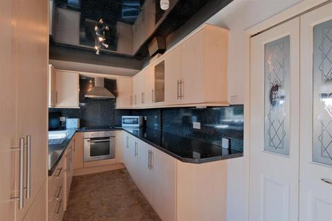 19 Atholl Place, Coatbridge, ML5 4LJ