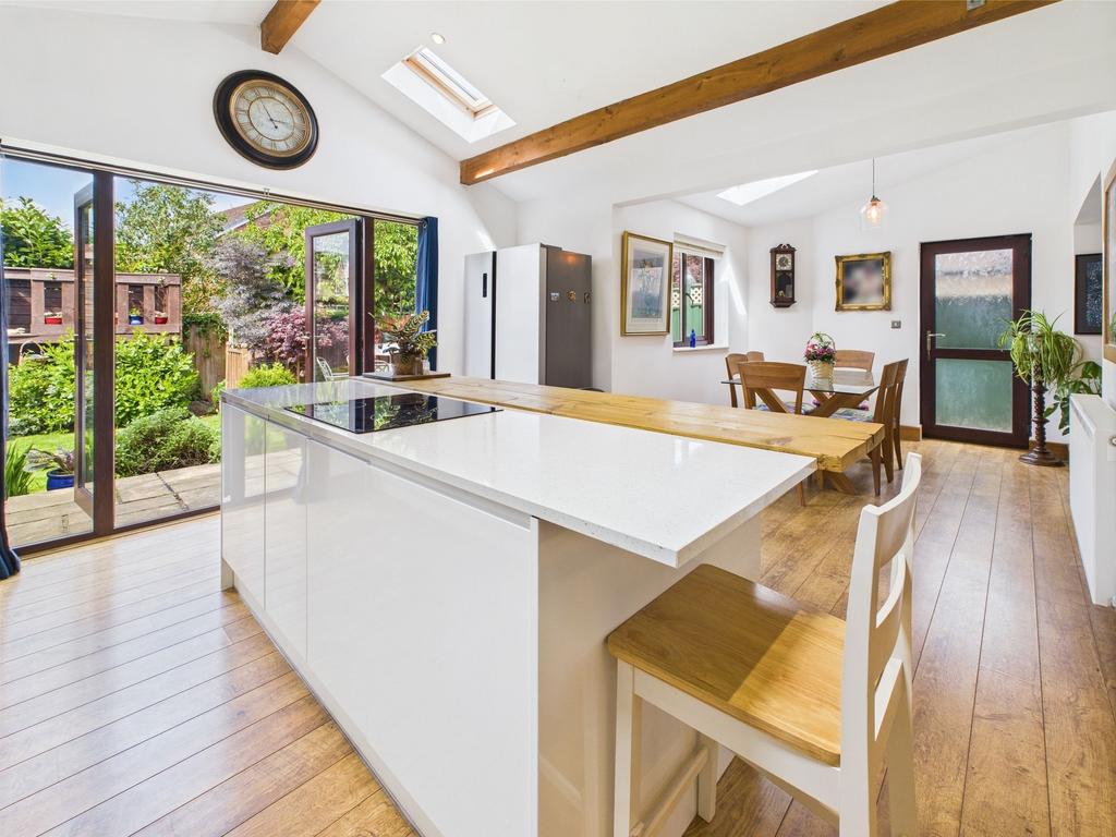 Kitchen/Family/Diner