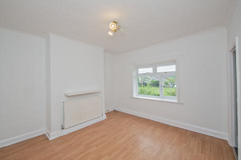 4 The Oval, Bradford, BD8 0AU