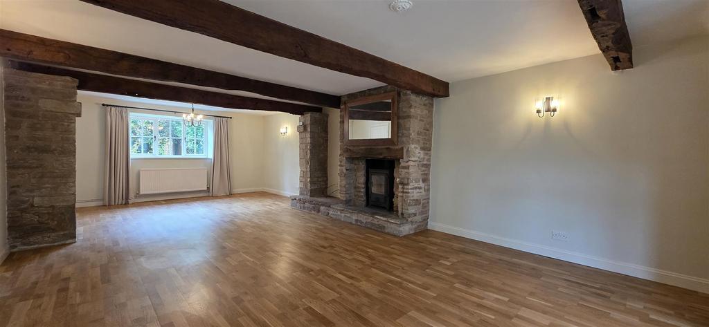 Living Room.jpg