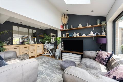 undefined, Elm Grove, Woking GU24