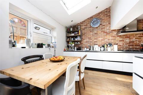 undefined, Elm Grove, Woking GU24