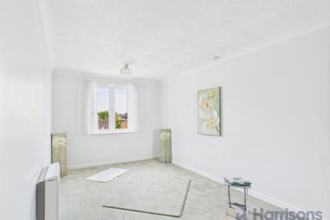 1 bedroom flat for sale, Riverbourne Court, Bell Road, Sittingbourne, Kent, ME10 4DL