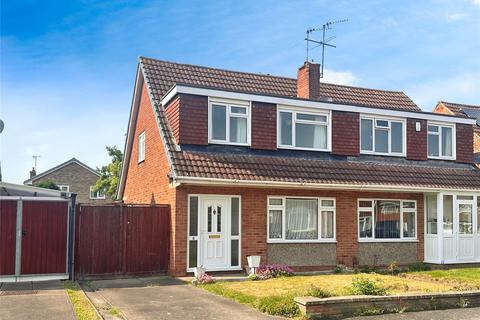 3 bedroom semi-detached house to rent, Grafton Road, Leicestershire LE11