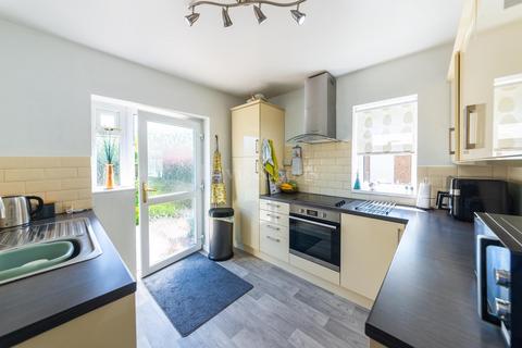 2 bedroom ground floor flat for sale, Waunfawr Gardens, Cross Keys, Newport. NP11