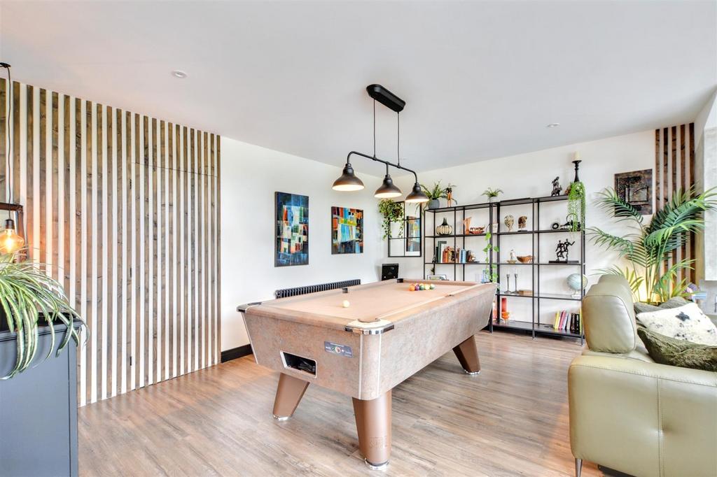 Living family dining kitchen