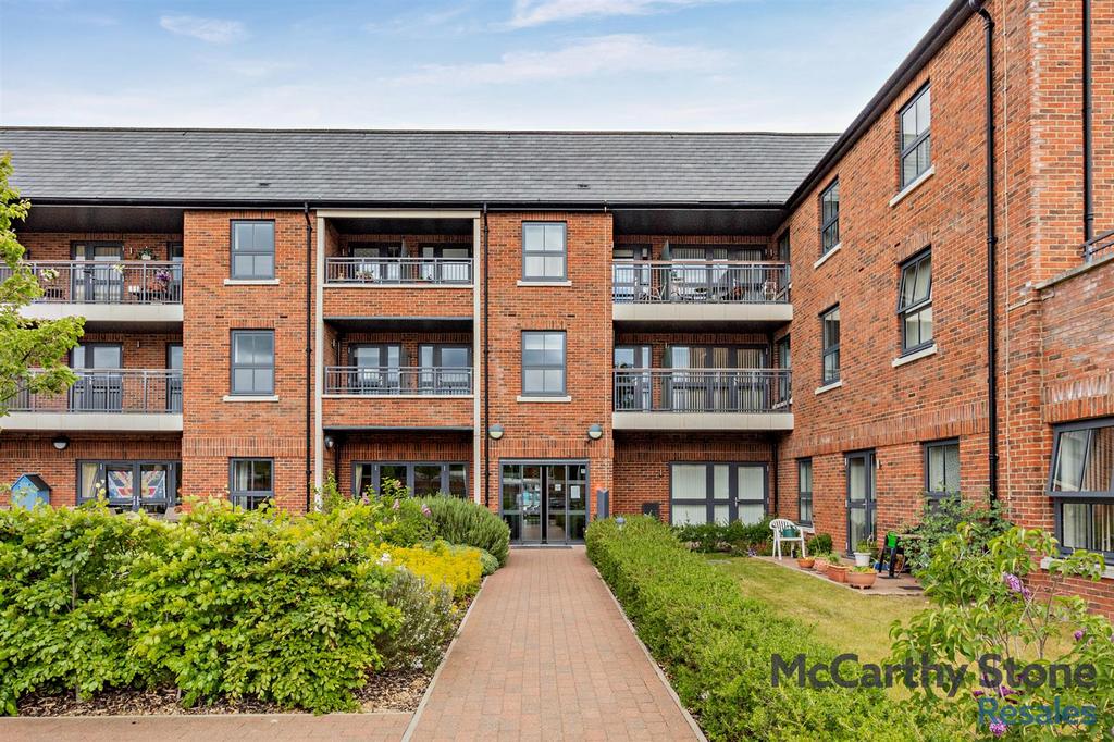 8646529-exterior02-800.jpg