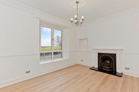 3 bedroom flat to rent, Kirk Brae, Liberton, Edinburgh, EH16