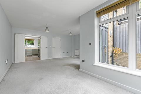 2c Stanhope Road, Croydon, CR0 5NS