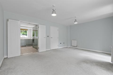 2c Stanhope Road, Croydon, CR0 5NS