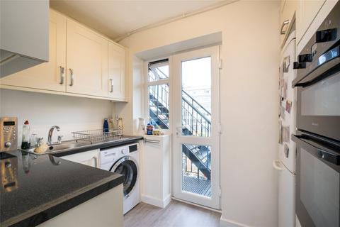 2 bedroom apartment for sale, Streatham High Road, London SW16