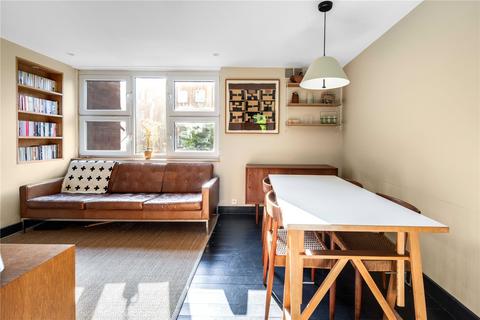 3 Moye Close, London, E2 8QN