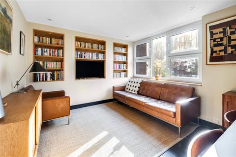 3 Moye Close, London, E2 8QN