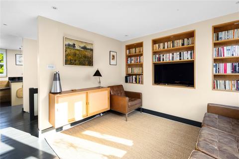 3 Moye Close, London, E2 8QN