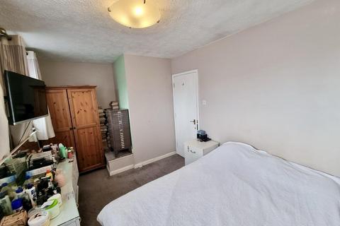 92 Kelvin Gardens, Croydon, CR0 4UR