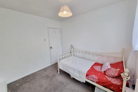 92 Kelvin Gardens, Croydon, CR0 4UR