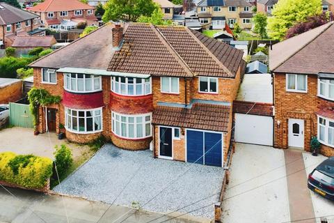 5 bedroom semi-detached house for sale, Acacia Avenue, Birstall, LE4