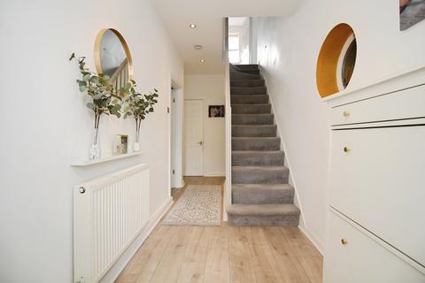 5 bedroom semi-detached house for sale, Acacia Avenue, Birstall, LE4