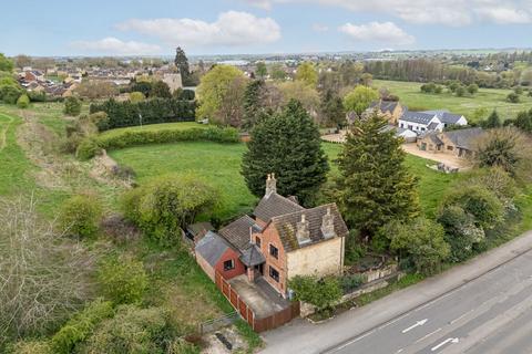 3 bedroom detached house for sale, Barton Road, KETTERING NN15