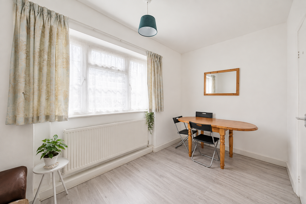 Apartment in LONDON - View 3