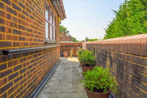1 bedroom retirement property for sale, Drill Hall Road, Chertsey KT16