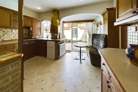 undefined, Templeoak Drive, Wollaton NG8