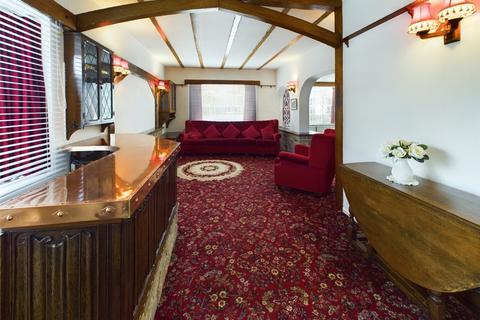 undefined, Templeoak Drive, Wollaton NG8