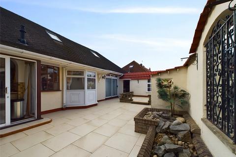 undefined, Templeoak Drive, Wollaton NG8