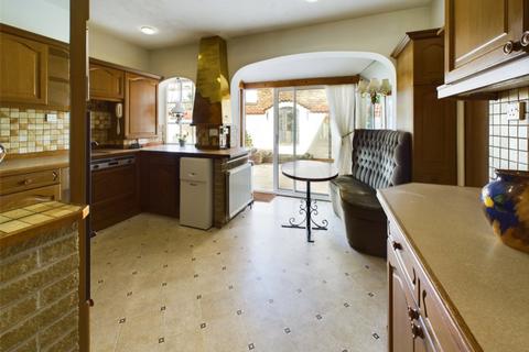 undefined, Templeoak Drive, Wollaton NG8