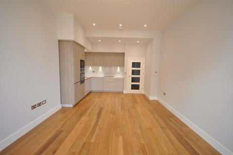 1 bedroom flat to rent, Park House, Avenue Road, Leamington Spa