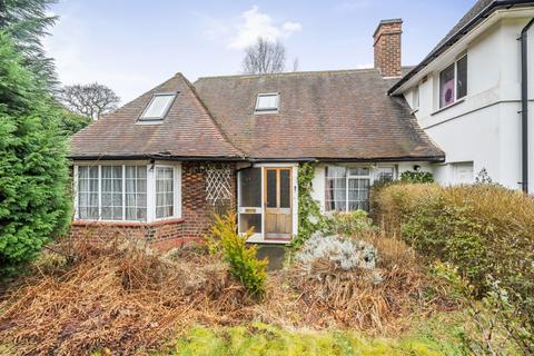 undefined, Sutton Passeys Crescent, Nottingham NG8