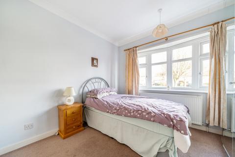 303 Wollaton Vale, Nottingham, NG8 2PX