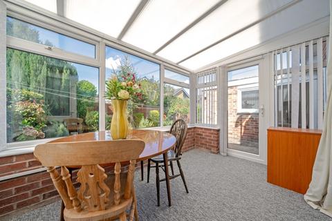 2 bedroom detached bungalow for sale, Edenbridge Court, Nottingham NG8