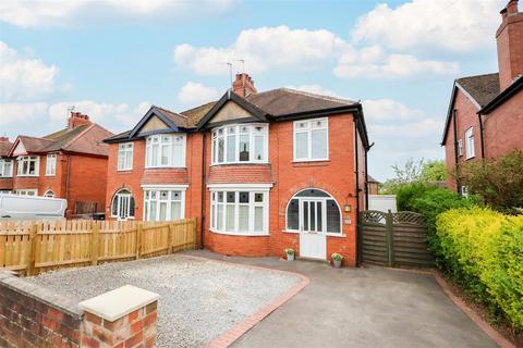 63 Clotherholme Road, Ripon, HG4 2DE