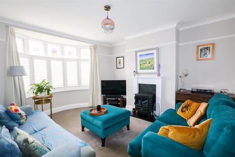 63 Clotherholme Road, Ripon, HG4 2DE