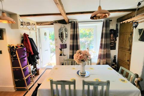 2 bedroom house for sale, Ivy House, Harlech